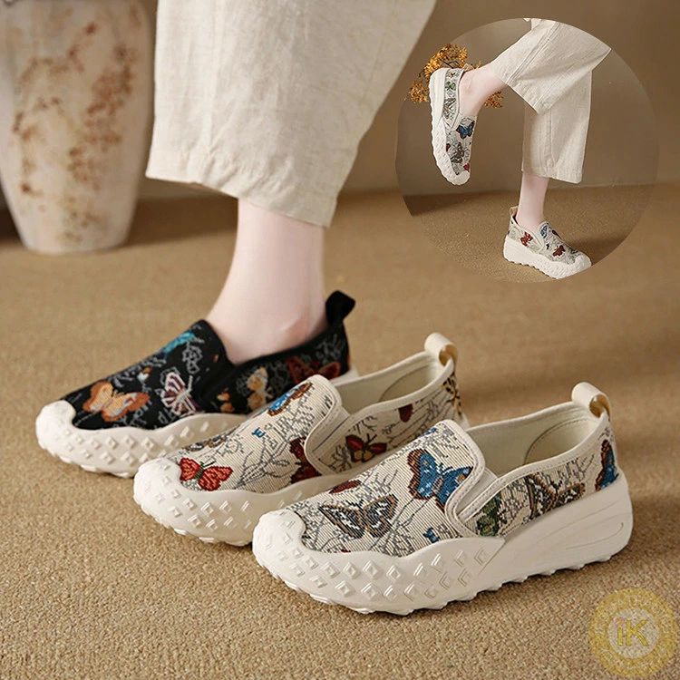 ------------------------------------------------------------------------------------------------------- 商品仕様 【素材】ポリエステル 【生産国】中国製 【注意】 ※包装について、「簡易包装」を推進しております。 ※1-3cmの誤差がございまいますので、あらかじめご了承ください。 ※長時間濡れたままで重ねて置いたり、摩擦（特に湿った状態での摩擦）や、 汗や雨 などでぬれた時は他の衣料等に移染する場合がございますのでお気を付け下さいませ。 また洗濯の際は移染する場合がございますので、他の物とは分けて洗って下さいませ。 ※素材の特性上、洗濯やクリーニングにより多少縮んだり 斜行（商品全体がねじれて 見える状態）が生じる事がございます。 ※お取り扱い前に、商品付属タグの記載もご確認下さい -------------------------------------------------------------------------------------------------------　 　