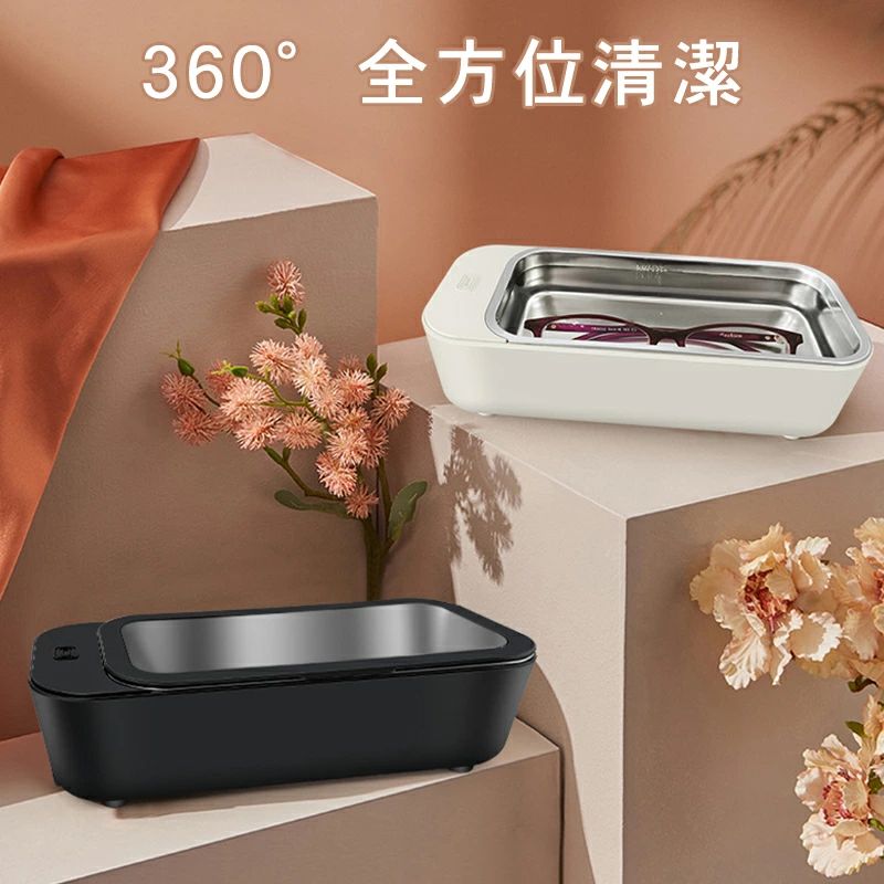 ※商品の品質には万全を期しておりますが、万が一商品に不具合があった場合、是非こちらに連絡ください、24時間以内対応させていただきます。 【お薦めポイント】 家庭用超音波洗浄器 ・メガネ、貴金属、歯ブラシ、入れ歯などの微細な隙間の汚れをスッキリ洗浄！超音波の力で細かい隙間汚れも落とします。 ・たった3分で本来の輝きが復活、微細な隙間の汚れをスッキリ洗浄! 【容量】550ml 【重量】750g 【出力】 20±3W 【周波数】 42000Hz 【洗浄時間】3分 【タンク素材】 304ステンレス 【タンク内寸】 168x79x42mm 【サイズ】 100x202x60mm ※万全のアフターサポート：万が一製品に初期不良があった場合、迅速に交換もしくは返品/返金の対応を承らせていただきます。また、ご不明な点やお気付きの点がございましたら、お気軽にご連絡、ご相談ください。 【注意事項】 製品更新により、予告なしで同じ商品がデザイン、色若干変わる場合がございます、予めご了承下さい。 撮影の為、画質等の関係上、色などが実際の商品と若干違ってしまうこともあるかもしれませんがご理解のほどご購入ください。予めご了 承ください。 更新のタイミングによっては実在庫に相違が出る場合がございます。 万が一在庫切れや入荷待ちとなる場合は別途メールにてご連絡いたします。 ▼必ずご確認ください▼ ※北海道、冲縄県、離島など、一部の地域への配送に関しては追加送料が必要になる場合がございます。 当店よりお送りする「メール」にてご案内致しますので、必ずご確認ください。 不良品についての説明基づいて掲載しています