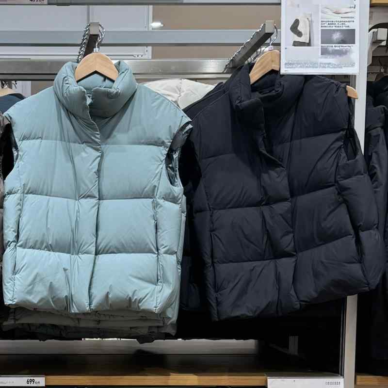 ダウンベスト レディース 女性用 中綿ベスト アウター 防寒 チョッキ ショート丈 軽量 暖かい スタンドカラー 秋冬 ブラウン系 グリーン系 ホワイト系 ブラック系