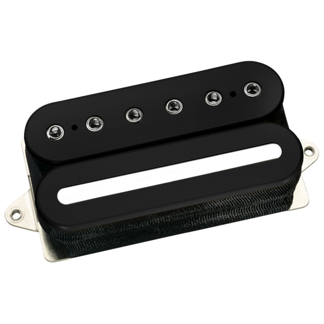 ドロップ・チューニング時のローエンドをしっかりと捉えるダウンチューニング用ピックアップ バータイプのコイルとアジャスタブル・ポールピースを持ち、接続の方法によって2種類のシングルコイル・ピックアップ・サウンド、パラレル・ハムバッキング・モードの3通りの音色を得られます。 バー・タイプのコイルをブリッジ側にして取り付けると、ブライトで輪郭のはっきりしたサウンドになり、アジャスタブル・ポールピースのコイルをブリッジ側に向けて取り付けると、よりウォームでタッチ感のあるサウンドを得ることが出来ます。 自身のスタイルに合った向きで取り付けてください。 ●出力-390 ●Treble-5.5 ●Middle-6.5 ●Bass-6.5 ●直流抵抗-11.9K ●セラミック・マグネット ●4コンダクター・ケーブル ※プラスチックケースのピックアップはケースが傷つきやすいため、ケースにスリキズや小さな割れがある場合がございます。 ピックアップ本体に問題はございません。予めご了承の上ご注文ください ■取り付けは自己責任で行ってください■ 取り付け作業後の商品返品は一切お受け出来かねます。取付前に必ずテスター等で導通を確認してください。 また、お客様の加工作業中のギターへのダメージ等は当店では責任を負いかねます。予めご了承ください。