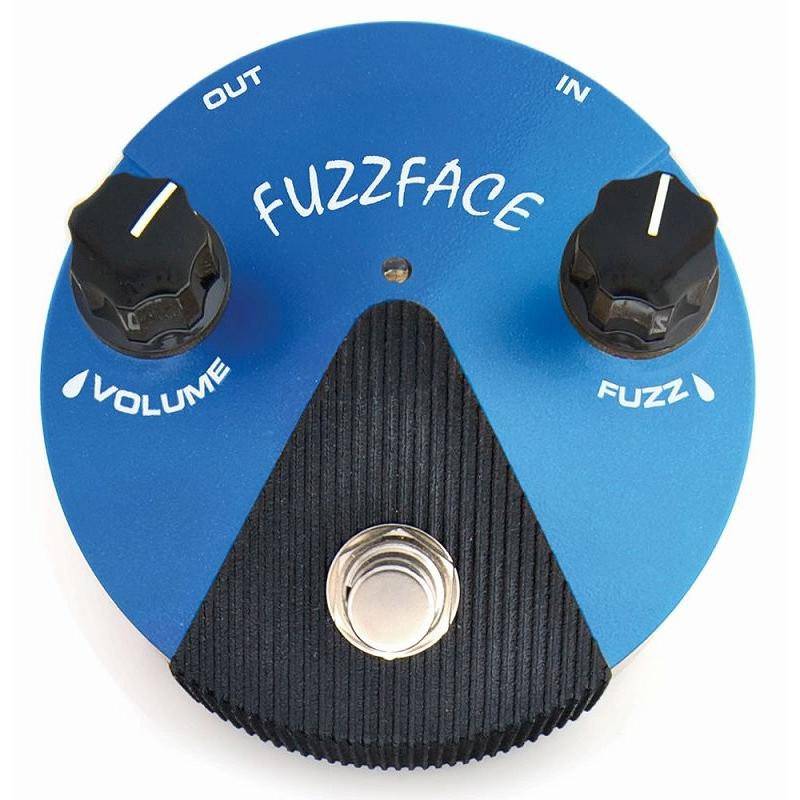 スタンダードのFuzz Faceの回路を一般的なペダルエフェクター並みに小さいケースに収め、ACアダプターの使用を可能にした「Fuzz Face Miniシリーズ」 FFM1はシリコントランジスタ採用の1970年"Dallas-Arbiter Fuzz Face"のMINI版。 ブライトでアグレッシブなサウンドです。 LEDが付き、視認性アップ！ ACアダプターも使用可能です。 ●シリコントランジスタ ●70年台ファズフェイスの仕様を再現 ●トゥルーバイパス ●LED搭載 ●電池交換のしやすいバッテリー・ボックス仕様 ■電源9V: 006P/9V乾電池もしくは9V AC/DCアダプター ■本体サイズ:89(W) x 89(D) x 52(H)mm ■重量:約240g