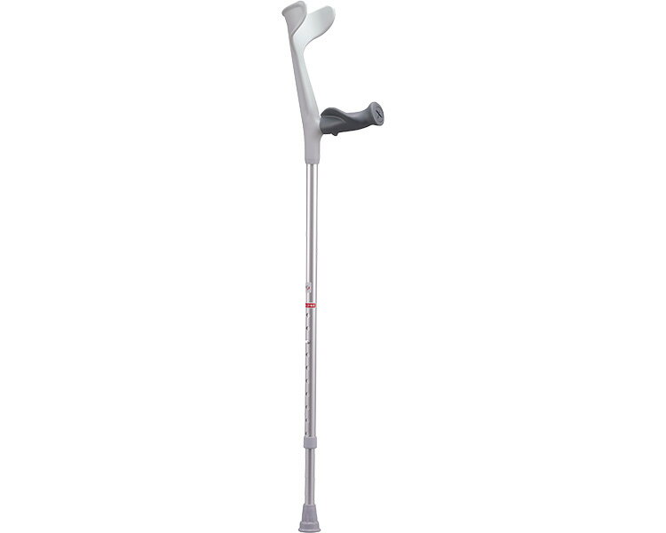 ●サイズ／長さ96〜118.5cm（10段階）、床〜グリップ：長さ70〜92.5cm （10段階）、グリップ〜トップ：長さ25.5cm、腕部直径：φ9.5cm、パイプ径：φ2.25cm、脚部径：φ1.9cm●重さ／510g●材質／アルミニウム、プラスチック（PP）、ソフトTPE●最大使用者体重／140kg●グリップ／角度調節可・前腕と手掌面で支える設計と調節式のグリップで、手にかかる負担を軽減。【酒井医療】