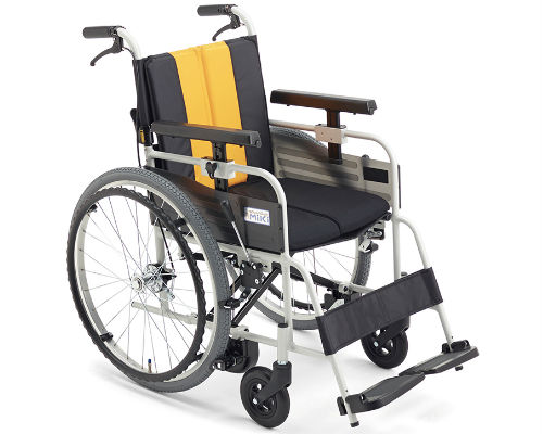 とまっティシリーズ 自走用車椅子 MBY-47B 標準タイプ ミキ │ 車椅子 自走式 自動ブレーキ とまっティ ノンバックブレーキシステム搭載 標準タイプ エアタイヤ仕様 折り畳み可能 クッション付 耐荷重100kg MiKi