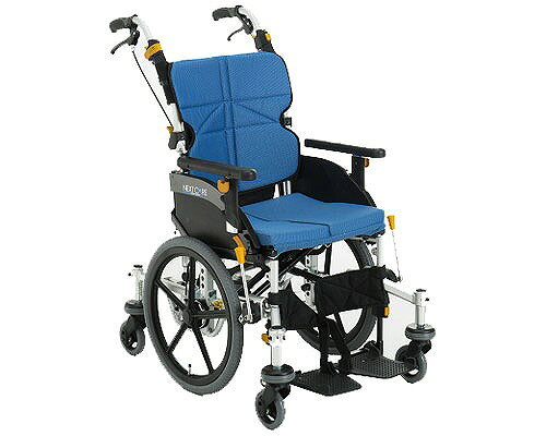 松永製作所 車椅子 ネクストコア くるり 介助用 中床タイプ NEXT-81B │ 車椅子 6輪車椅子 介助式 ネクストコア くるり NEXT-81B 中床 六輪車 肘掛跳ね上げ 脚部スイングアウト 折りたたみ 座り心地 エアータイヤ 病院 老人ホーム デイサービス