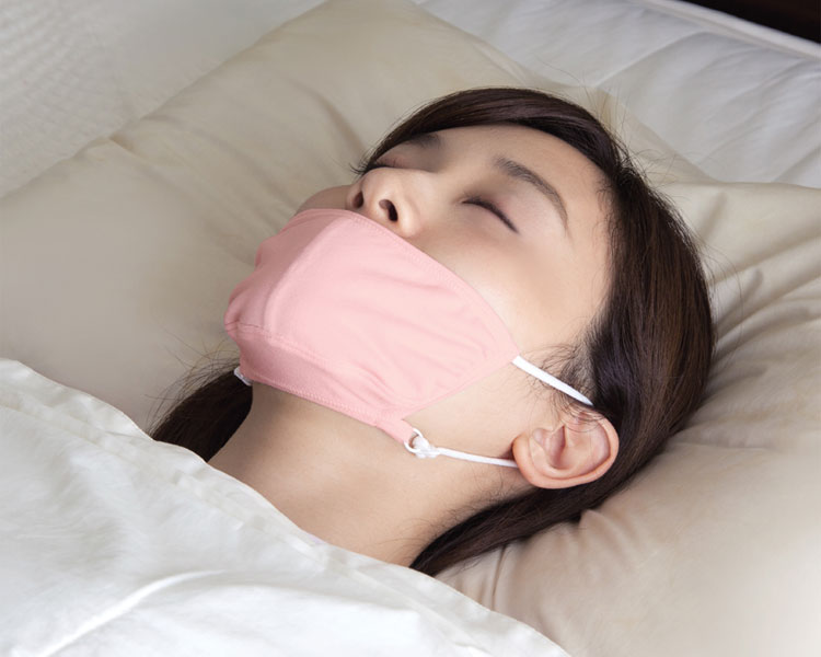 マスク 快眠鼻呼吸マスク AP-430407 AP-430414 アルファックス メール便 │ マスク いびき対策 乾燥対策 口臭対策 鼻呼吸 シルク 睡眠 雑貨 アイディア用品 便利 のどの乾燥 痛くなりにくい耳ひも サイズ調整可能