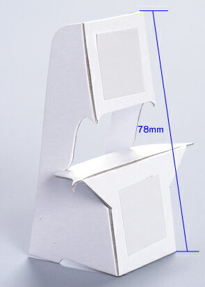 スチレンボードを立てかけて飾る場合に最適です。