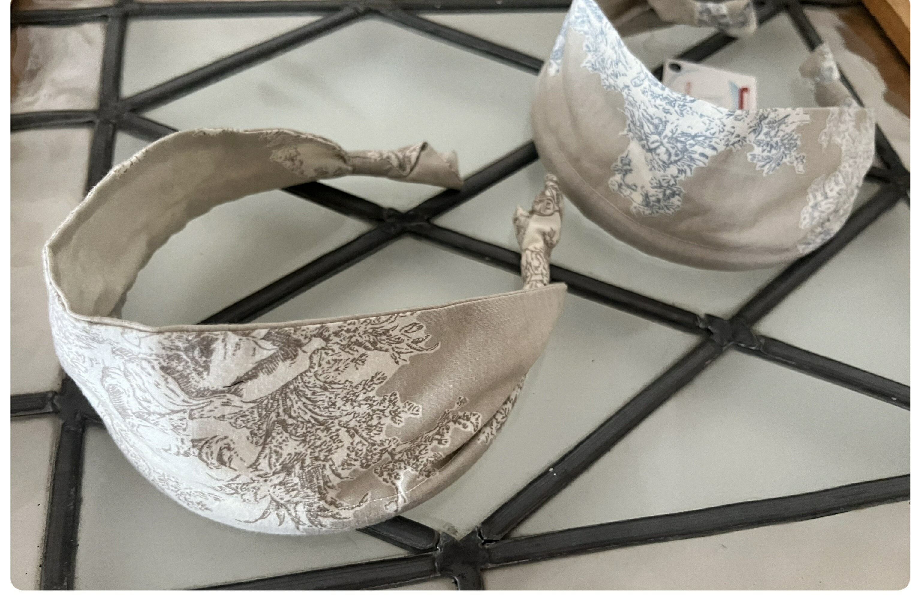 ヴィンテージフランス トワルドジュイハンギングケース プリーツフリル