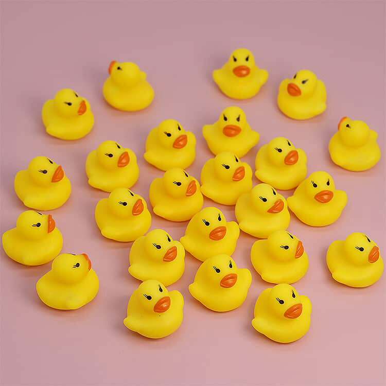 お風呂 音が鳴るアヒル ぷにぷに スクイーズ バス玩具 プール ベビー用 50個セット おもちゃ 音が鳴る アヒル 浮かぶ アヒルちゃん 大量セット プール 景品 ギフト 子供用 水遊び バスグッズ 男の子 50個セット お風呂のおもちゃ papass-10016676 APAAPA サンプル画像3