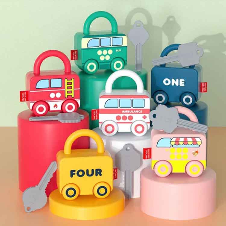記憶力 知恵遊び 車 鍵開け カラフル 育成 3歳 知育玩具 鍵 鍵 型はめパズル 数字 ミニカー 鍵 集中力 カギ おもちゃ モンテッソーリ教育 1歳 2歳 数字 カギ遊び ロック解除 脳トレ パドロック 男の子 女の子 子供 おもちゃ 女の子 男の子 指先 2