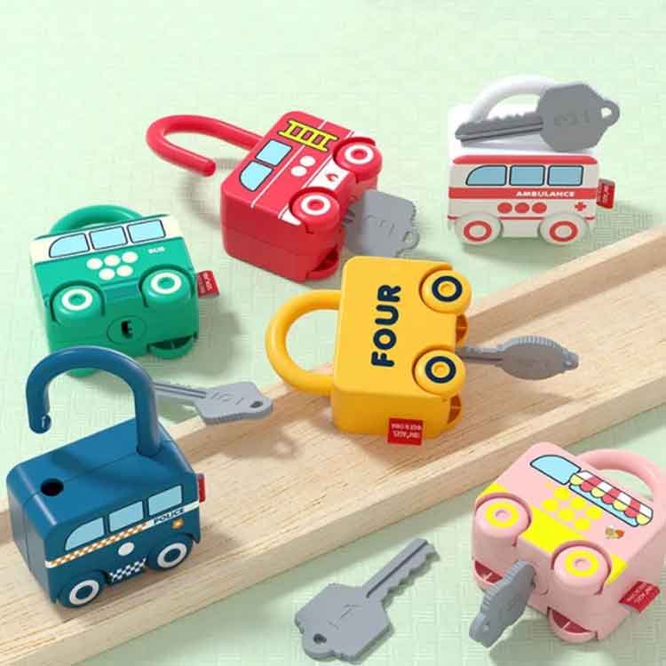 記憶力 知恵遊び 車 鍵開け カラフル 育成 3歳 知育玩具 鍵 鍵 型はめパズル 数字 ミニカー 鍵 集中力 カギ おもちゃ モンテッソーリ教育 1歳 2歳 数字 カギ遊び ロック解除 脳トレ パドロック 男の子 女の子 子供 おもちゃ 女の子 男の子 指先 3