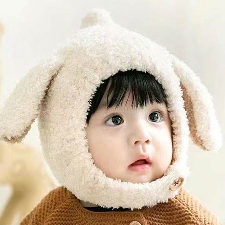 APAAPAのニット帽子 うさぎ耳 ベビー ウサギ耳 おしゃれ ボタン シンプル 無地 秋 冬 服 キッズ 子ども 子ども服 赤ちゃん 新生児 可愛い 寒さ対策 お出かけ うさぎ 0歳 1歳 2歳｜アングル2
