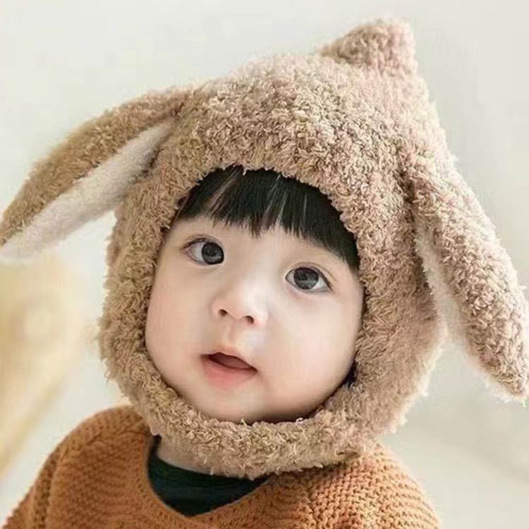 APAAPAのニット帽子 うさぎ耳 ベビー ウサギ耳 おしゃれ ボタン シンプル 無地 秋 冬 服 キッズ 子ども 子ども服 赤ちゃん 新生児 可愛い 寒さ対策 お出かけ うさぎ 0歳 1歳 2歳｜アングル3