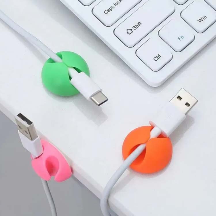 ケーブルホルダー 8個入り 強粘着力 ケーブルクリップ シリコン コードクリップ 整理用 固定 コードまとめ 収納 デスク整理 オフィス ドロップ 収納 スッキリ 送料無料