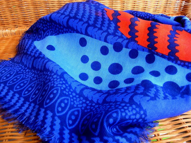 Vera BradleyヴェラブラッドリープリントスカーフPrinted Poly Scarf Cobalt Fish