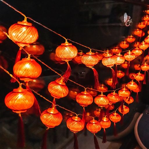 DIFEIUKI 中華提灯 LEDライト ストリングライト 3m 20電球 ランタン 赤 提灯ライト...