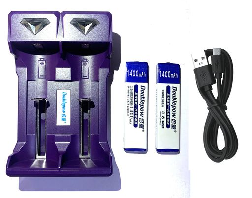 Ni-MH 角型ニッケル水素充電池 繰り返し回数 : 1000回 電圧:1.2V 容量:1400mAh サイズ:67mmx17mmx6mm 一世代前のウォークマン、MD、CDプレーヤー等のオーディオ機器に! 多用途充電器:充電用USBケーブル付属です。 適合電池サイズ:ガム電池、単4形(AAA/10440/5号)、単3形(AA/14500/7号) 対応充電池種類:F6 ニッケル水素(NiMH)、1.2V単3、単4などのバッテリーに適用。1本か2本混在して充電できます。