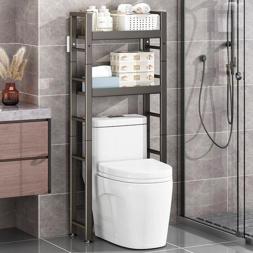 【便器上のデッドスペースを有効活用】トイレの便器上部の無駄な空間を有効に利用できるデザインです。スペースを最大限に活用し、収納力をアップさせます。 【炭素鋼・防水防カビ仕様】高品質な炭素鋼素材を使用しており、防水・防カビ加工が施されています。湿気の多いトイレでも長期間使用可能です。 【棚板高さ調整可能】複数の高さの取り付け穴が備えており、収納するアイテムに合わせて棚板の高さを自由に調整できます。掃除用具やトイレットペーパーなど、用途に応じた配置が可能です 【落下防止設計】 棚板には落下防止機能が付いており、大切なアイテムを安全に収納できます。トイレでの使用時にも、物が落ちる心配がありません 【固定シールと横棒サポート】穴あけ不要な固定シールと横棒サポートが追加されており、ラック全体の安定性を向上させ、揺れや倒れを防ぎ、長期間使用しても落ちる心配はありません。