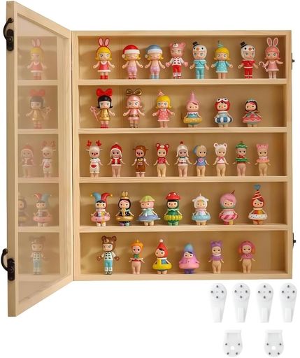 🚪【高品質の素材】このフィギュアケースは優良品質の天然木を採用して、耐屈曲性が強く、構造が非常に安定しており、耐久性にも優れています。防塵、防カビ、汚れに対して強いだけでなく、お手入れも簡単です。フィギュアの収集が好きなお友達へのプレゼントに最適です! 🚪【扉付き収納ケース】透明度の高いアクリル扉が大切なコレクションをホコリや汚れ、傷から守り、キレイな状態でディスプレイする事ができます。コーディネートされ、コンパクトでスペースを取らず、見た目にも可愛いです。 🚪【壁掛け式と卓上式】ディスプレイケースは、デスクトップに自由に立てたり、壁に取り付けたりすることがでます。組み立て不要!完成品をお届けします。原木の色の独特な風格、家のために異なっている風采を加えることができます。 🚪【大容量ショーケース】お気に入りのアイテムをすべて収納できる複数レベルの収納スペース。 お子様へのプレゼント~大人のコレクターの方もお使い頂ける、シンプルなデザインの大容量ケースです。 🚪【コレクションする楽しみを】フィギュアキレイに収納できるため、コレクションを見渡すことができ、その宝物感をより一層楽しむことができます。