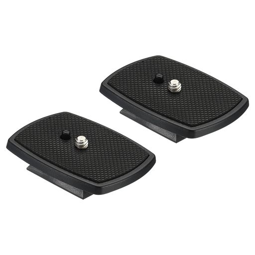 カラー:ブラック、材質:ABS樹脂、ネジサイズ: オス6.4 mm、底部のサイズ:35 x 35 mm、全体のサイズ:63 x 48 x 14 mm(L*W*H)、パッキングリスト:2 x 三脚用クイックリリースプレート 利点: 三脚アダプタープレート、上部の滑り止めパッドデザインがカメラを傷から守ります。三脚取り付けプレートは機器を機内にしっかりと固定するため、重いカメラを常に手で持つ必要はありません。標準スロットと6.4 mmネジにより、ほとんどの三脚やスタビライザーに汎用的に適しています。 指示: クイックリリースプレートを表面の6.4 mmネジでカメラに固定し、三脚スタンドのボール雲台に取り付けます。Dリングネジなので手で簡単に締められ、コインでも固定できます。簡単な設定で撮影中に素早くカメラ機材を切り替えることができます。 応用:クイックリリースプレートは、カメラや携帯電話の三脚アダプターを三脚スタンドのボール雲台や一脚に取り付けるために使用され、DSLRカメラやその他の機器を三脚に素早く簡単に取り付けたり取り外したりすることができます。カメラの手ぶれを防ぎ、長時間の撮影に適しています。