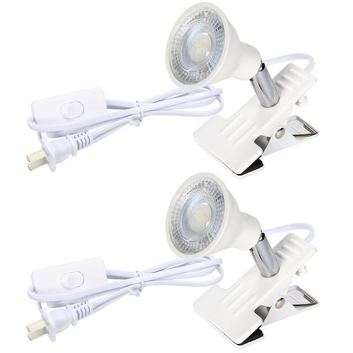 LEDクリップライト 省エネで長寿命 製品仕様:電圧AC85V~265V、消費電力6W、色温度昼光色6500K、ルーメン680Lm、照射角度60°、電源コード約3m 強化材質と省エネ設計:長寿命で低消費電力ながら従来の照明と同水準の明るさを実現し、明るいホワイトの照明色を提供します 多角度調整機能:ライトの上下多角度を調整可能で、60mmまで対応のクリップが付いており看板や板などをしっかり挟んで使用できます。LED電球採用で約40,000時間の長寿命、白熱電球比約1/8の省エネ性能を実現 コンパクト設計:ヘッド直径50x50mm、アーム60mm、高さ135mm、重量200gの小型軽量設計で、看板や屋外、倉庫などの作業用