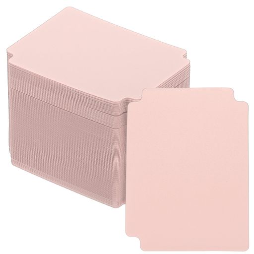 素材:PP;カラー:ピンク;サイズ:69 x 93 mm / 2.72 x 3.66 ";パッケージ内容:カードディバイダー x 100 利点:ディバイダーの上部と側面には突起が設計されています。使用ニーズに応じて縦または横に使用でき、異なる位置に識別を記入できます。クッションな表面デザインにより、スムーズに取り出したり入れたりでき、使用中にカードやカードプロテクターを傷つけることはありません。滑らかな書き込み、防水、色あせしにくい。 使用方法:適切な位置に識別内容を記入します。使用前に数分待ち、インクが完全に乾燥していることを確認してください。 用途:このPPカードディバイダーは、カードを整理して保管するのに役立ちます。ディバイダーのサイズはさまざまなカードに適合し、野球、フットボール、スポーツ、トレーディングカード、ゲームカードなど、さまざまなカードオーガナイザーと使用できます。 注意:購入前にサイズを確認してください。