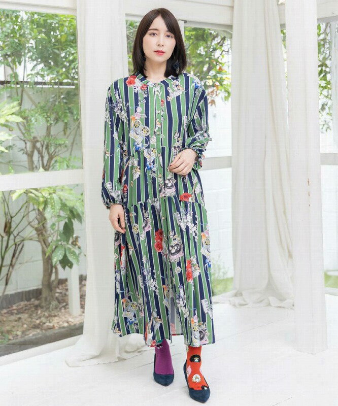 元*気様 デニーズ　制服　ワンピース　緑　グリーン　人気　7号 ジュエローブ Jewelobe レトロプリント前開きワンピース （グリーン