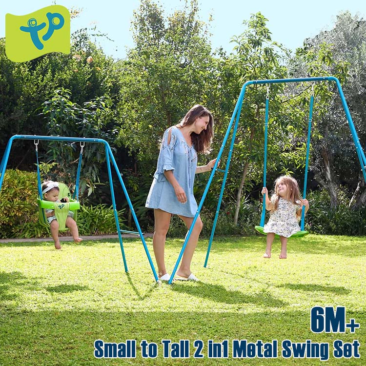 商品説明 メーカー TP Toys 商品名 Small to Tall 2 in1 Metal Swing Set 型番 509 サイズ LOWサイズ: D110cm x W153cm x H126cm TALLサイズ: D163cm x W185cm x H188cm 重さ (約)10kg 対象年齢(メーカー参照) 6か月から(メーカー参照) 安全基準 消費者製品安全性改善法適合(CPSIA) 米国安全基準適合(ASTM) 材質 パウダーコーティング加工スチールフレーム 耐荷重 LOW(45kgまで)　TALL(60まで) 仕様 子供が大好きなブランコがおうちのお庭で遊べます！ 時間も気にせずいつでも遊べる！！ ベビー用シートは 高い背もたれ・セーフティガード・長さ調節可能な安全ベルトで安全、安心 3歳頃から一人でブランコを漕ぐ練習！ 膝の曲げ伸ばしでブランコを揺らす事で子どもは自分の体をコントロールする経験を積みます。 ベビーサイズからトールサイズへ変更でき 風雨やさびに強いパウダーコーティング加工が施されたスチールフレームで長く愛用していただけます 備考 ・ラッピング不可 ・入荷時期によりデザイン・カラー変更の場合がございます。 ・組立必要/説明書図解（英語表記） ・小さなパーツを含む場合がございます、お子様から離れて大人の方が組み立て下さい。 ・組み立て時に加工が必要な場合や、ボルト・ネジなどを別途お手配頂く場合もございます。 ・輸入品特有の製造上のキズ、塗装剥がれ等や輸送時の外箱ダメージが見受けられる場合がございます。 ・メーカー出荷時の状態により、箱を修繕しお送りする場合もございます。 ・ご使用時、必ず大人の方がそばで付き添って下さい。 ■画像と商品が一部異なる場合もございますのでご了承ください。 ■在庫数、価格は日々変動いたします。 ※お買いもの前に必ずご確認ください。 ■アメリカ製品について ■お買い物ガイド 【検索キーワード】 トドラー スイング ブランコ キッズブランコ ブランコフレーム ぶらんこフレーム 遊具 家庭用 安全 子供 運動 キッズ 庭 ガーデンブランコ 家庭用遊具 屋外 室内 家庭用ブランコ 庭あそび スチールフレーム 大型遊具 ガーデンファニチャー 誕生日 プレゼント クリスマス プレゼント 送料無料