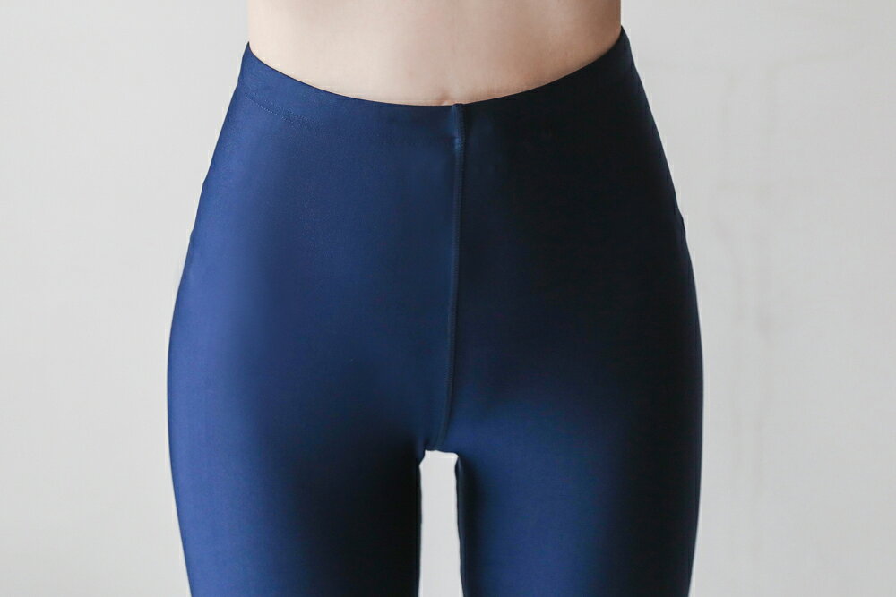 【当店スーパーSALE 全品半額以下】水着 レギンストレンカー 踵レギンス レディース スパッツ ロングパンツ 水陸両用 スイムウェア コンプレッション タイツ スポーツ スイム ラッシュトレンカ【Y1245】[自社発送 ヤマト運輸] parfait2014-10001303 APRAL(アプラル) サンプル画像3