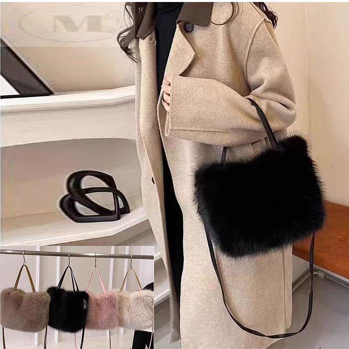 ファーミニバッグ　ショルダーバッグ　レディースバッグ　フェイクファー　小さいバッグ　トートバッグ　ホワイト　ピンク　送料無料のサムネイル