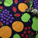 marimekko tori ファブリック 丈50cm×ハーフカット（幅68cm）単位 カット販売 ブラック 切り売り マリメッコ トリ フィンランド 広場 マーケット フルーツ くだもの