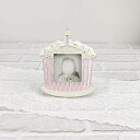 かわいいペットちゃんにぴったりな きらきらのメモリアルフォトフレームです ペット仏壇やペット仏具と一緒に飾るのはもちろん これだけでも素敵なご供養の場ができます...