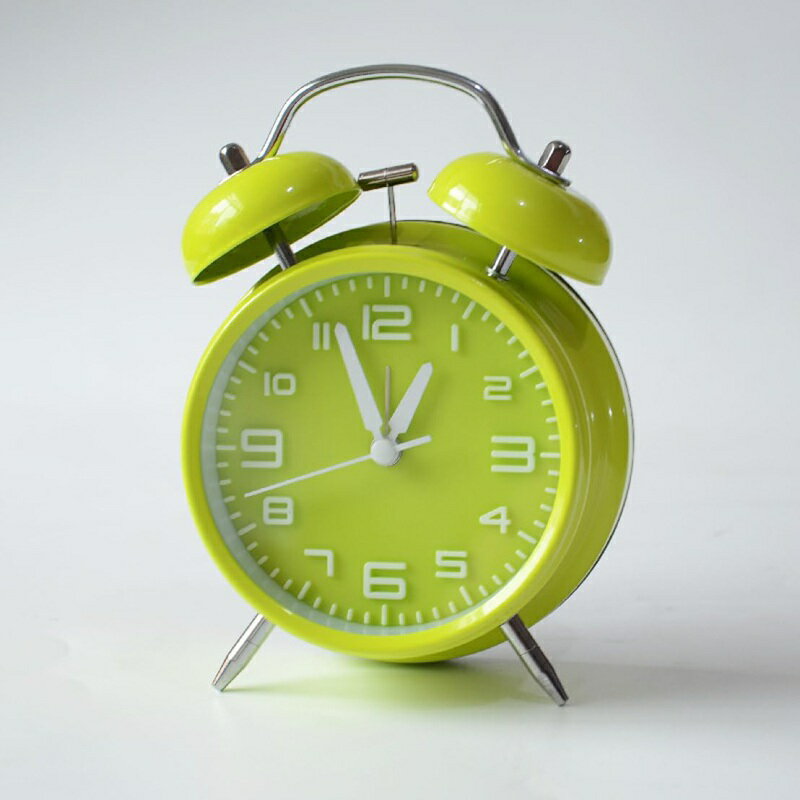 ツインベル付き めざまし時計 グリーン 小さな目覚まし時計 音を立てない秒針 電池式 置き物 クロック ..