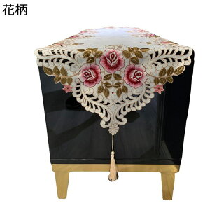 優雅 上品 テーブルクロス センターテーブル 刺繍 花柄 おしゃれテーブルランナー 良い手触り リビング おもてなし 汚れ対策 防滑 キッチン用品 食事用 台所装飾 披露宴 イベント 撮影背景 インテリア