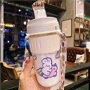 ウォーターボトル ボトル 水筒 ストロー ロック機能付き プラスチック製 水筒カバー ボトル肩掛けベルト付き 漏れのない 携帯便利 洗いやすい 萌え萌え 子ども...