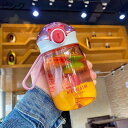 ウォーターボトル クリアボトル 手提げ付き ワンタッチ式 水筒 ストロー付き ロック機能付き プラスチック 漏れ防止 携帯便利 洗いやすい 耐冷耐熱 可愛 こど...