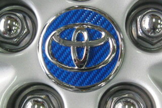 トヨタ プリウス 定形外郵便(追跡番号無し)送料無料 マジカルカーボン ホイールキャップエンブレム 17インチ専用 ガンメタ ZVW30系 プリウス(2009/5～)