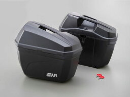 【5月8日出荷】デイトナ GIVI E22N サイドケース(左右セット)　90668