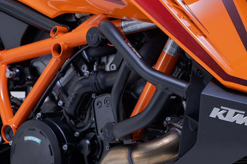 SW-MOTECH 1390SUPER DUKE R/EVO ����å���С� �֥�å� SBL0405810000/B