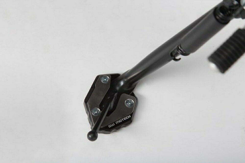 SW-MOTECH MT-09 TRACER/ABS XSR900 サイドスタンドエクステンション ブラック×シ...