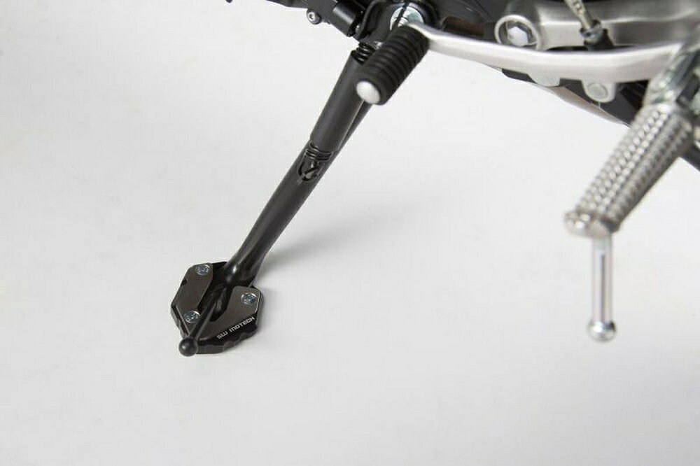 SW-MOTECH MT-09 TRACER/ABS XSR900 サイドスタンドエクステンション ブラック×シ...