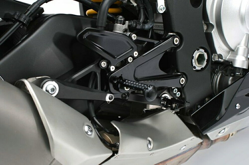 GALE SPEED YZF-R1/ABS Elaborate フットコントロールキット シルバー FCK3001S