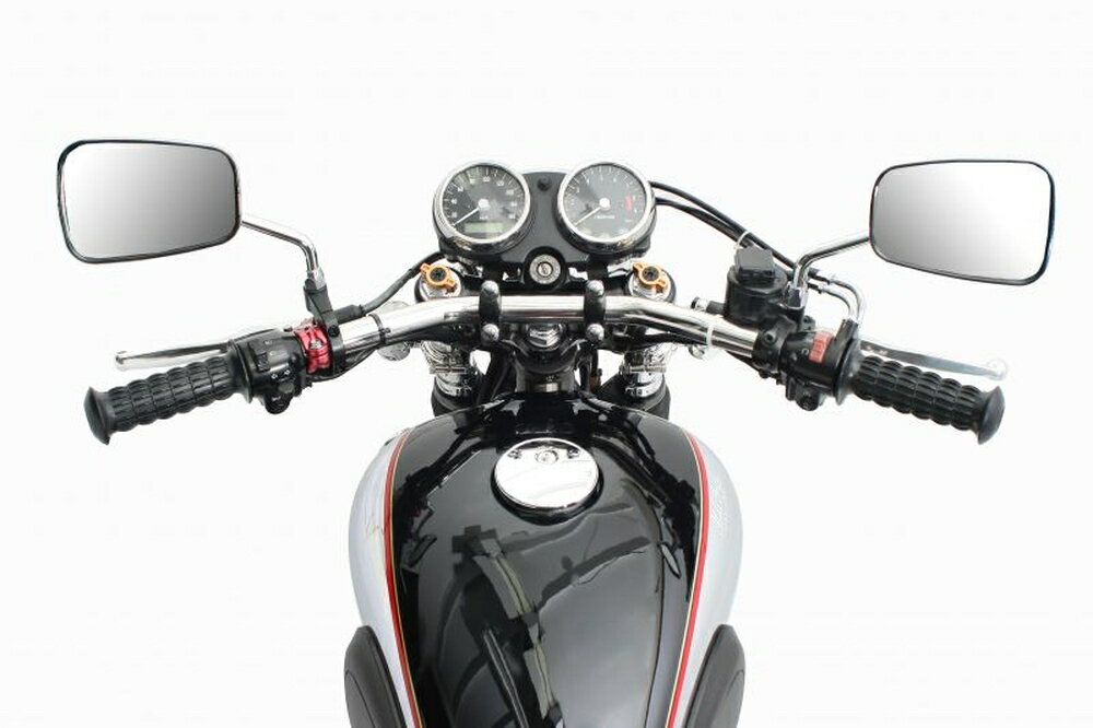 ◆適合車種 KAWASAKI W800 '2011 〜 '2016 KAWASAKI W650 '1999 〜 '2008 KAWASAKI W400 '2006 〜 '2008サスペンションブランドのノウハウを詰め込んだプリロードアジャスター。純正フォークにアジャスターがない車両でも、本品を装着すれば気軽にセッティングを楽しめます。 アジャスターを回してもトップの高さが変わらない設計(実用新案登録済)で、ハンドル周りをカスタムしても干渉しづらいコンパクト形状です。 ハンドアジャストノブで、純正トップキャップ位置を基準に15mmまでプリロードを掛けられる設計(半回転で1クリック)。スプリングが当たるプレートはフリーで回転するため、軽い力で回せるだけでなくスプリングの動きも妨げません。※一部ノブの付属しない車種もあります 品番：22671301 JANコード：4538792853475 アジャストノブカラー：ゴールド