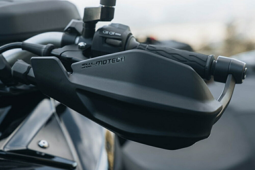 SW-MOTECH ELIMINATOR 500 ADVENTUREハンドガードキット ブラック (2点留め) HDG0022034900/B 2