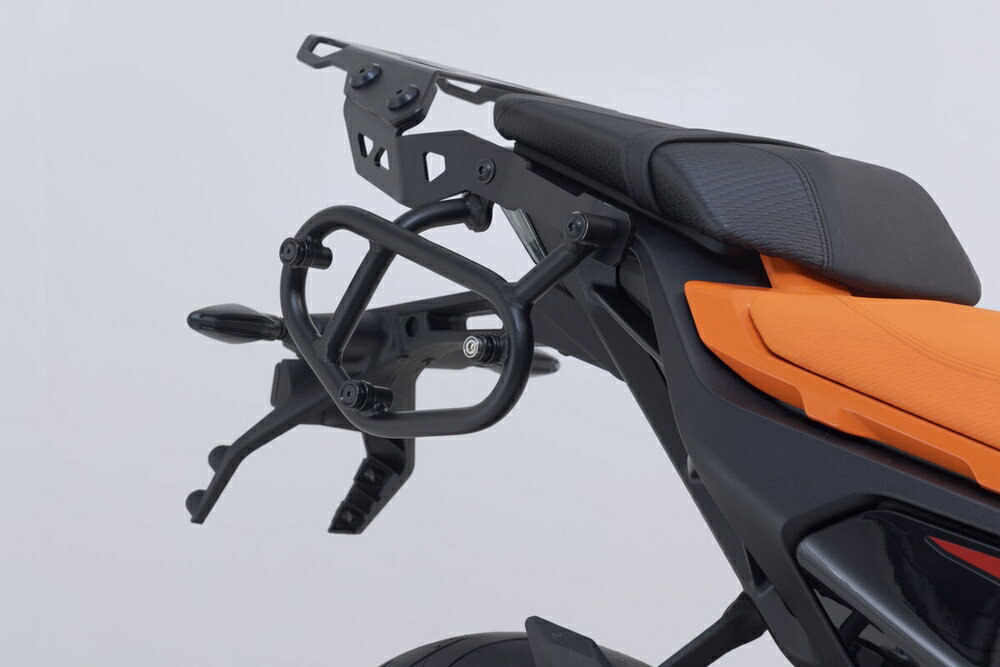 SW-MOTECH 390 DUKE 250 DUKE 125 DUKE SLCサイドキャリア (右) HTA0498811000