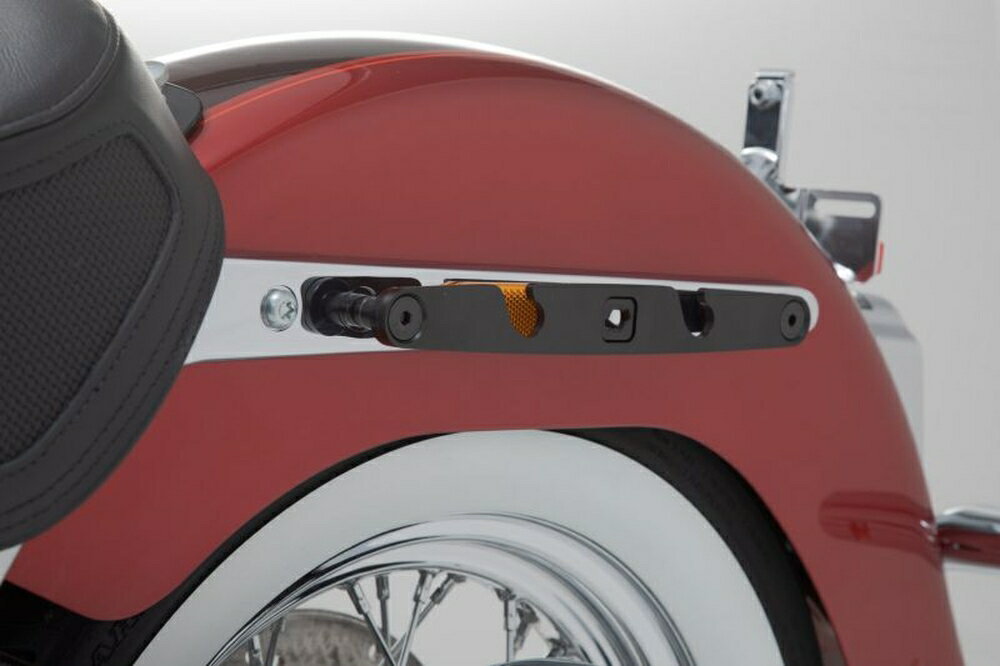 SW-MOTECH HARLEY DAVIDSON SOFTAIL FLDE DELUXE SLHサイドキャリア LH2用 (左) HTA1868210800