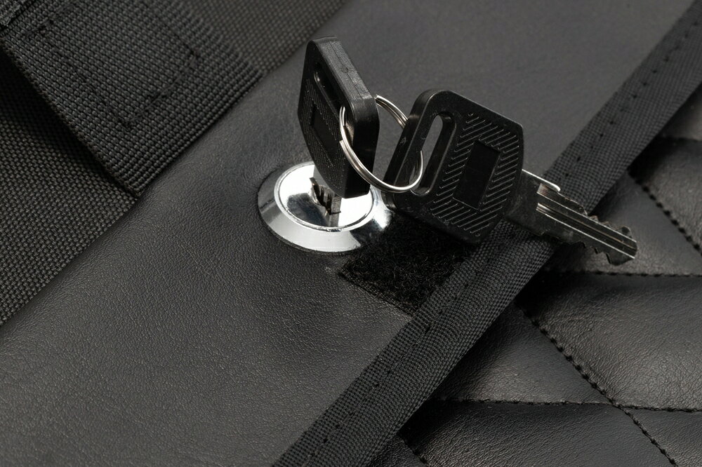 SW-MOTECH ユニバーサルモデル LEGEND GEAR サイドバッグ LH1(左) BCHTA0068211100