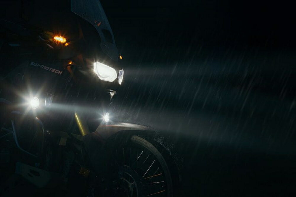 SW-MOTECH CB500X EVOフォグライト NSW0191951000/B
