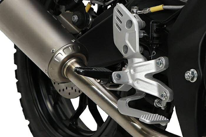 ACTIVE MT-10 MT-07 XSR700 ワイドステップバー ブラック 17743001B