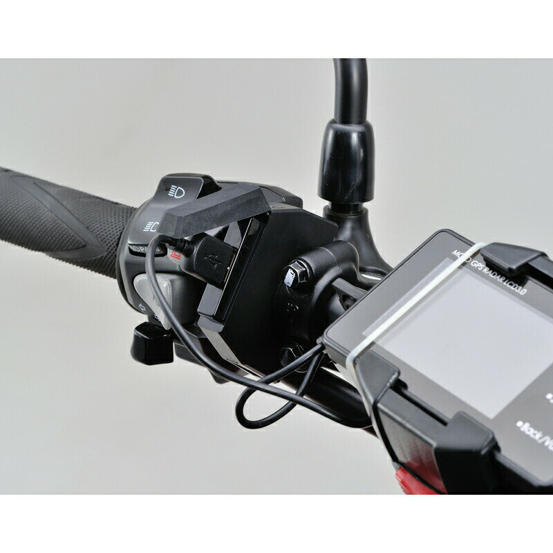 DAYTONA バイク専用電源 スレンダーUSB1ポート 98437