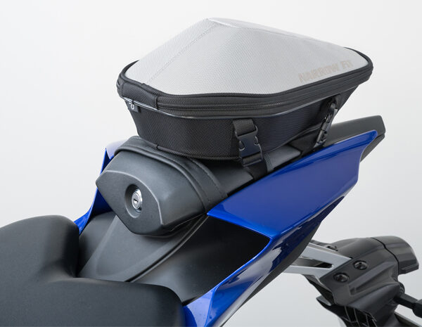 TANAX MOTO FIZZ ナローフィットシートバッグS ライトグレー MFK-288